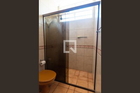 Casa à venda com 147m², 3 quartos e 2 vagas Casa à venda com 147m², 3 quartos e 2 vagasBanheiro Social