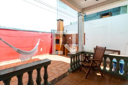 Casa à venda com 147m², 3 quartos e 2 vagas Casa à venda com 147m², 3 quartos e 2 vagasÁrea Externa