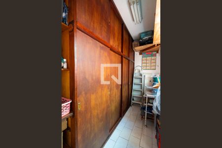 Casa à venda com 147m², 3 quartos e 2 vagas Casa à venda com 147m², 3 quartos e 2 vagasQuarto de Serviço