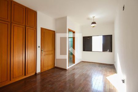 Casa à venda com 354m², 3 quartos e 2 vagasSuíte 3