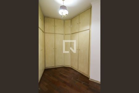 Casa à venda com 354m², 3 quartos e 2 vagasCloset da suíte 1