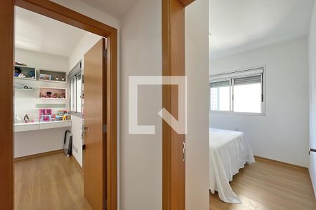 Apartamento à venda com 105m², 3 quartos e 2 vagas Apartamento à venda com 105m², 3 quartos e 2 vagasHall Quartos