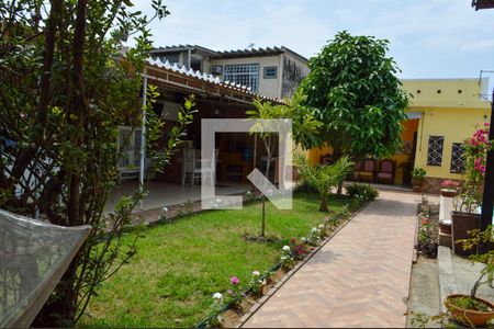 Casa à venda com 125m², 3 quartos e 2 vagas Casa à venda com 125m², 3 quartos e 2 vagasJardim