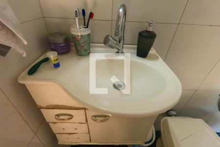 Casa à venda com 360m², 2 quartos e 1 vaga Casa à venda com 360m², 2 quartos e 1 vagaBanheiro