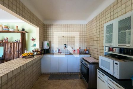 Casa à venda com 360m², 2 quartos e 1 vaga Casa à venda com 360m², 2 quartos e 1 vagaCozinha