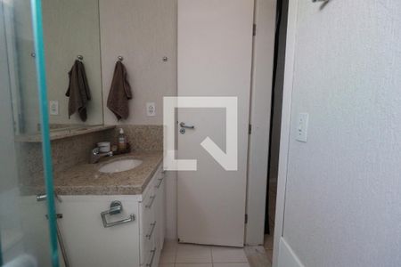 Banheiro da Suíte de kitnet/studio para alugar com 1 quarto, 60m² em Centro, Uberlândia