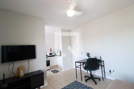 Sala de kitnet/studio para alugar com 1 quarto, 60m² em Centro, Uberlândia