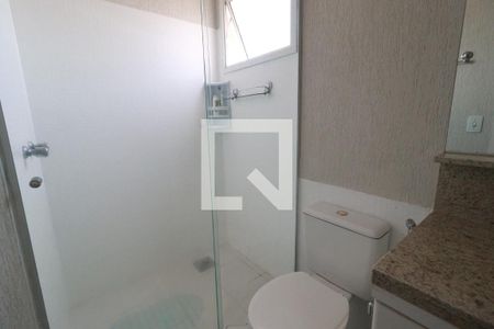Banheiro da Suíte de kitnet/studio para alugar com 1 quarto, 60m² em Centro, Uberlândia