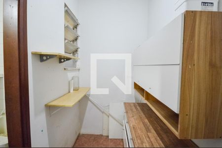 Apartamento à venda com 80m², 2 quartos e sem vaga Apartamento à venda com 80m², 2 quartos e sem vagaQuarto de Serviço