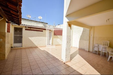 Apartamento à venda com 80m², 2 quartos e sem vaga Apartamento à venda com 80m², 2 quartos e sem vagaTerraço