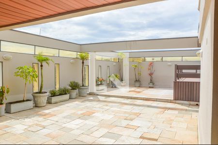 Apartamento à venda com 326m², 3 quartos e 3 vagas Apartamento à venda com 326m², 3 quartos e 3 vagasÁrea comum