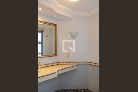 Apartamento à venda com 326m², 3 quartos e 3 vagas Apartamento à venda com 326m², 3 quartos e 3 vagasLavabo