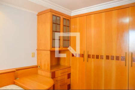 Apartamento à venda com 326m², 3 quartos e 3 vagas Apartamento à venda com 326m², 3 quartos e 3 vagasQuarto 2