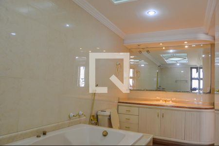 Apartamento à venda com 326m², 3 quartos e 3 vagas Apartamento à venda com 326m², 3 quartos e 3 vagasBanheiro da Suíte