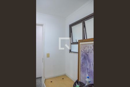 Apartamento à venda com 326m², 3 quartos e 3 vagas Apartamento à venda com 326m², 3 quartos e 3 vagasQuarto de Serviço
