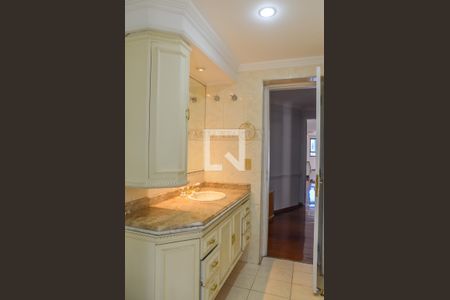 Apartamento à venda com 326m², 3 quartos e 3 vagas Apartamento à venda com 326m², 3 quartos e 3 vagasBanheiro