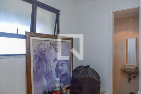 Apartamento à venda com 326m², 3 quartos e 3 vagas Apartamento à venda com 326m², 3 quartos e 3 vagasQuarto de Serviço