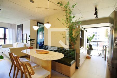 Sala de apartamento à venda com 2 quartos, 70m² em Vila Suzana, São Paulo