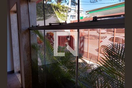 Casa à venda com 200m², 1 quarto e sem vaga