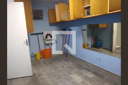 Casa à venda com 200m², 1 quarto e sem vaga