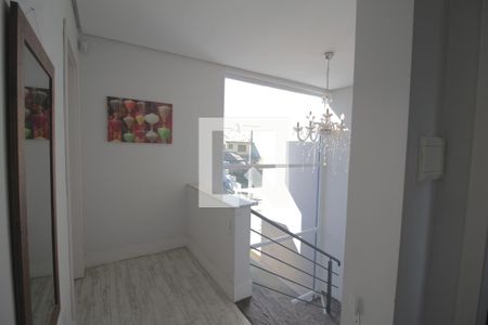 Casa de condomínio para alugar com 138m², 3 quartos e 4 vagasCorredor