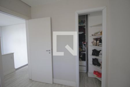 Casa de condomínio para alugar com 138m², 3 quartos e 4 vagasSuíte