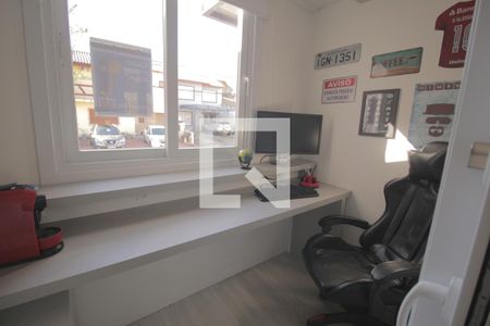 Casa de condomínio para alugar com 138m², 3 quartos e 4 vagasEscritório