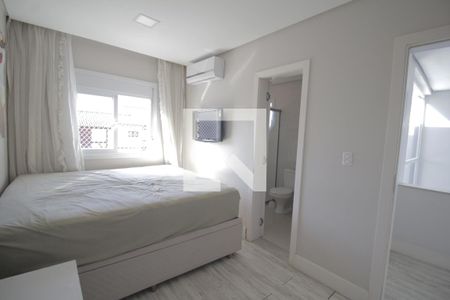 Casa de condomínio para alugar com 138m², 3 quartos e 4 vagasSuíte