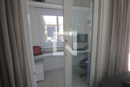 Casa de condomínio para alugar com 138m², 3 quartos e 4 vagasEscritório