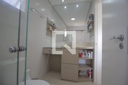 Casa de condomínio para alugar com 138m², 3 quartos e 4 vagasBanheiro da Suíte