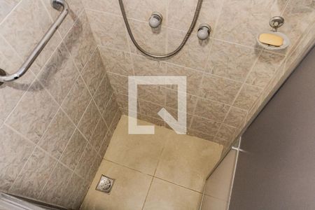 Apartamento à venda com 81m², 3 quartos e sem vaga Apartamento à venda com 81m², 3 quartos e sem vagaBanheiro Social