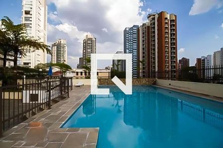 Apartamento à venda com 105m², 3 quartos e 2 vagas Apartamento à venda com 105m², 3 quartos e 2 vagasÁrea comum - Piscina