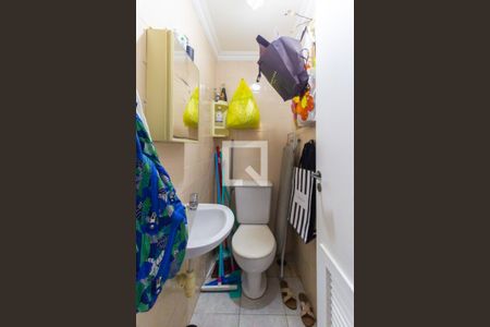 Apartamento à venda com 105m², 3 quartos e 2 vagas Apartamento à venda com 105m², 3 quartos e 2 vagasBanheiro de Serviço