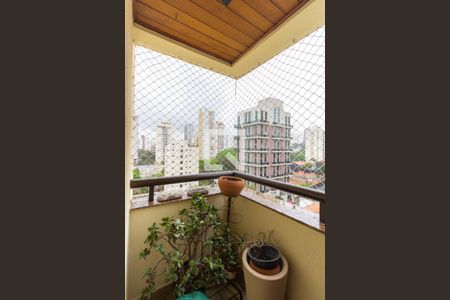 Apartamento à venda com 105m², 3 quartos e 2 vagas Apartamento à venda com 105m², 3 quartos e 2 vagasvaranda Quarto 3