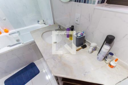 Apartamento à venda com 105m², 3 quartos e 2 vagas Apartamento à venda com 105m², 3 quartos e 2 vagasBanheiro da Suíte