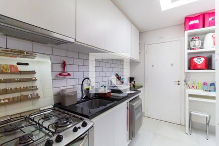 Apartamento à venda com 105m², 3 quartos e 2 vagas Apartamento à venda com 105m², 3 quartos e 2 vagasCozinha