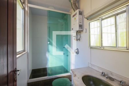 Casa à venda com 210m², 3 quartos e 1 vaga Casa à venda com 210m², 3 quartos e 1 vagaBanheiro da Suíte