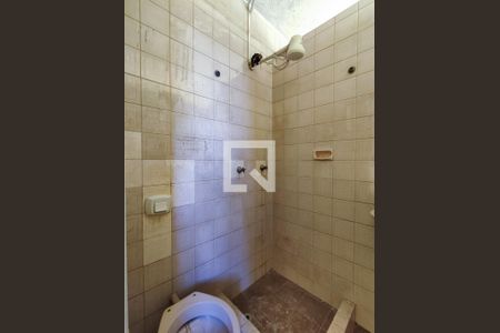 Casa à venda com 210m², 3 quartos e 1 vaga Casa à venda com 210m², 3 quartos e 1 vagaBanheiro de serviço