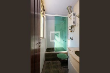 Casa à venda com 210m², 3 quartos e 1 vaga Casa à venda com 210m², 3 quartos e 1 vagaBanheiro da Suíte