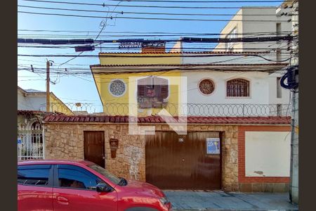 Casa à venda com 210m², 3 quartos e 1 vaga Casa à venda com 210m², 3 quartos e 1 vagaFachada do Prédio