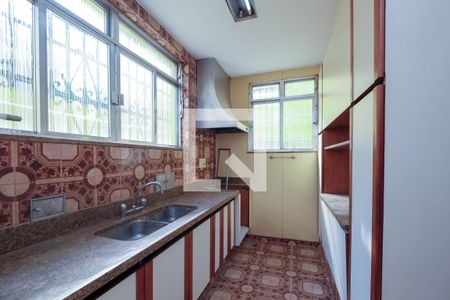 Casa à venda com 210m², 3 quartos e 1 vaga Casa à venda com 210m², 3 quartos e 1 vagaCozinha