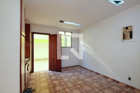 Casa à venda com 210m², 3 quartos e 1 vaga Casa à venda com 210m², 3 quartos e 1 vagaCopa