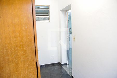 Casa à venda com 200m², 4 quartos e 2 vagas Casa à venda com 200m², 4 quartos e 2 vagasÁrea de Serviço