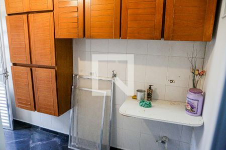 Casa à venda com 200m², 4 quartos e 2 vagas Casa à venda com 200m², 4 quartos e 2 vagasÁrea de Serviço