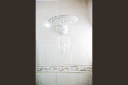 Casa à venda com 200m², 4 quartos e 2 vagas Casa à venda com 200m², 4 quartos e 2 vagasBanheiro