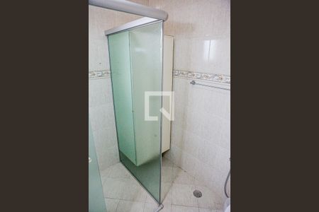 Casa à venda com 200m², 4 quartos e 2 vagas Casa à venda com 200m², 4 quartos e 2 vagasBanheiro