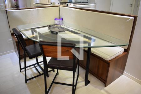 Sala de apartamento para alugar com 3 quartos, 60m² em Cristo Rei, Curitiba