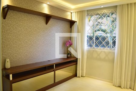 Sala de apartamento para alugar com 3 quartos, 60m² em Cristo Rei, Curitiba