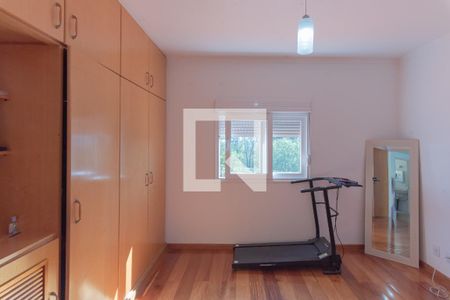 Casa à venda com 530m², 5 quartos e 5 vagasQuarto 2