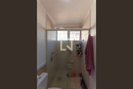 Casa à venda com 530m², 5 quartos e 5 vagasBanheiro da Suíte 2
